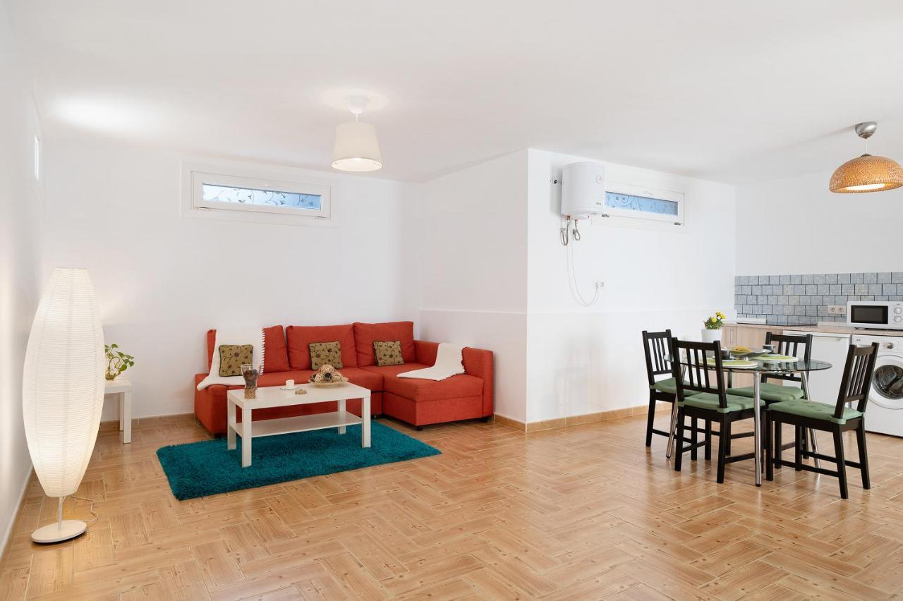 Casa Rosi Apartment Тинахо Екстериор снимка